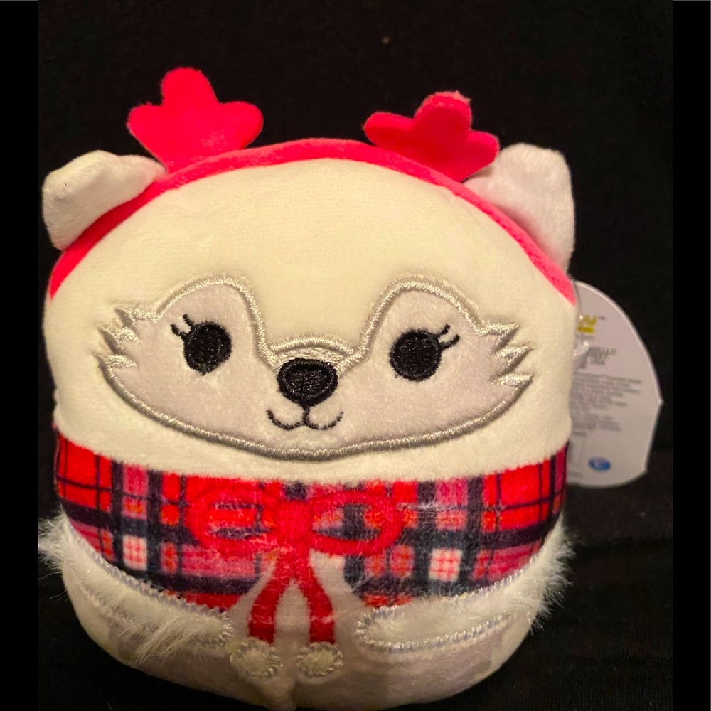 Gracelynn the Winter Fox 4.5” Squishmallow